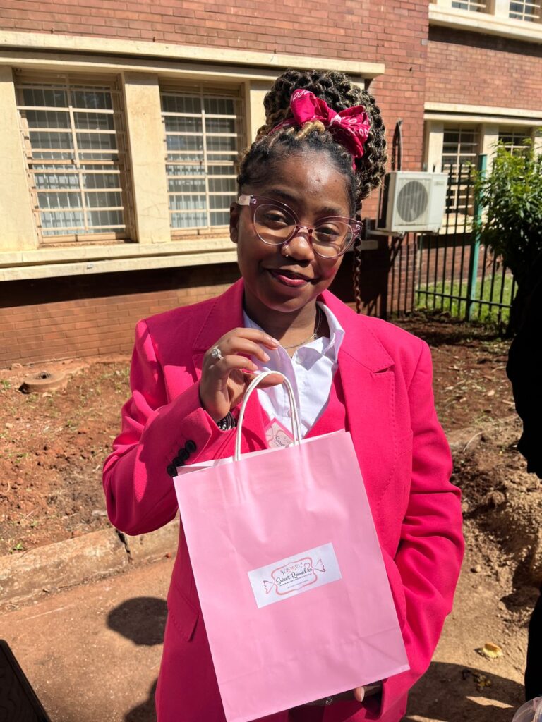 Sweet Remedie Mukundi Mphohoni Posing Packaging Gift Bag