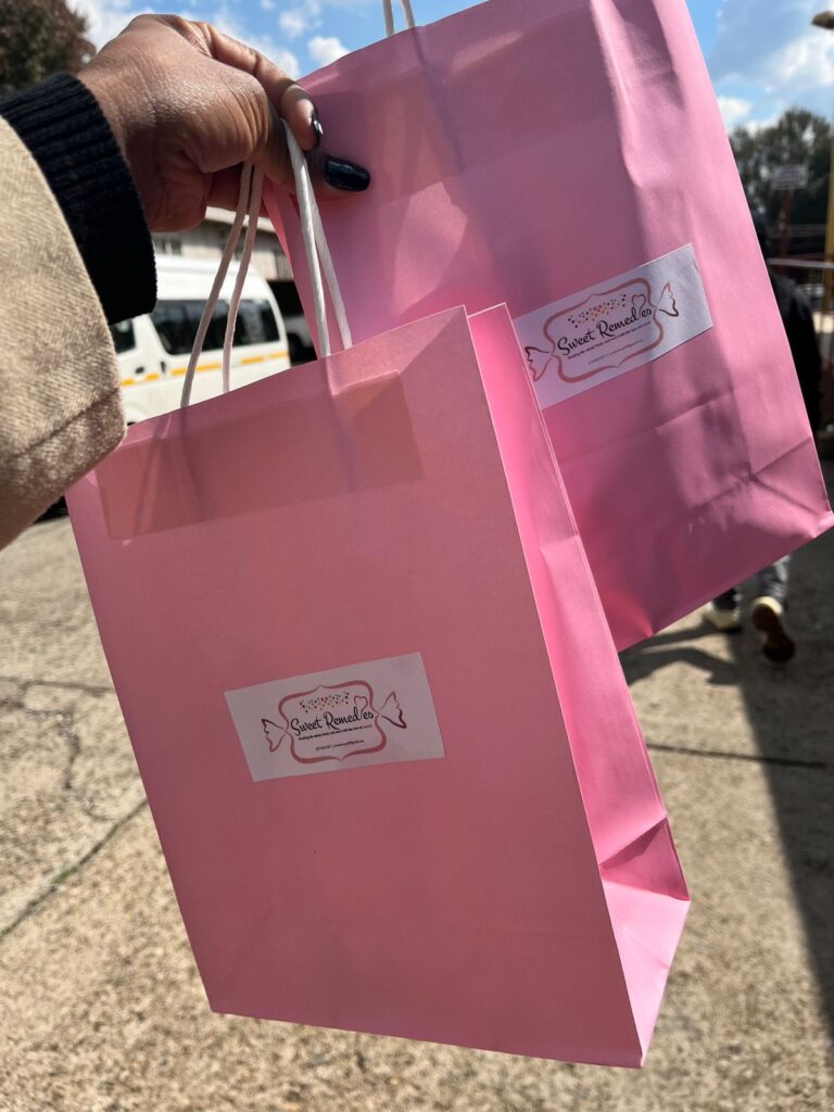 Sweet Remedie Mukundi Mphohoni Posing Packaging Gift Bag